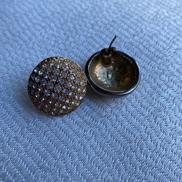 π Vintage Rhinestone and Gold Earrings π - Picture 3 of 3
